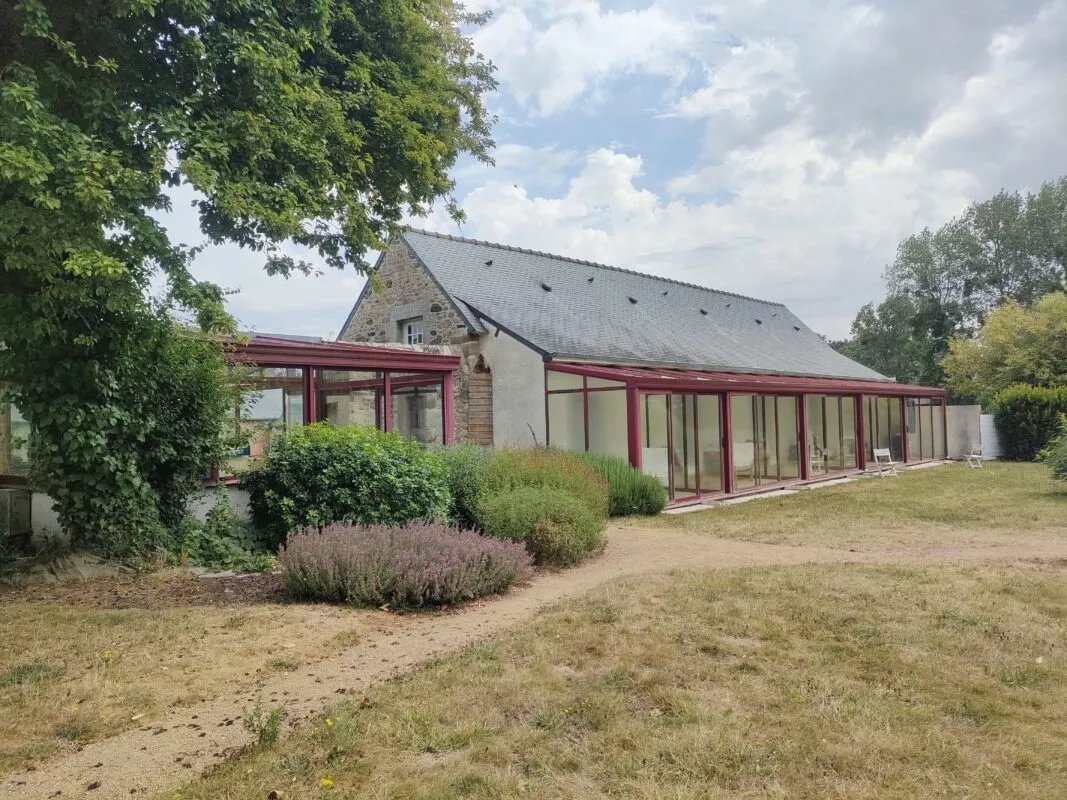 Chambre avec veranda vue extérieure Les Voisins Beaucemaine